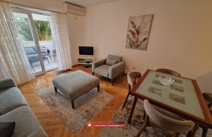 thumb_3483739_sveti-stefan-stan-sa-parkingom_9.jpg