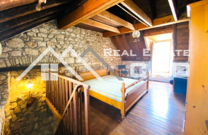 thumb_3484411_n_inner_courtyard_in_the_heart_of_the_village_for_sale_8.jpg
