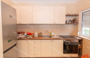 thumb_3484596_12.jpg