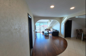thumb_3491806_s22222.jpg