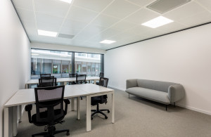 thumb_3496113_large-office-2.jpg