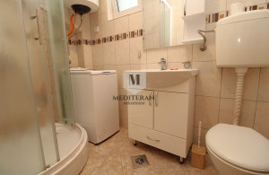 thumb_3498490_8.jpg