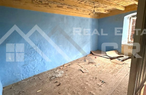 thumb_3499153__stone_terraced_house_with_a_renovation_project_for_sale.jpg