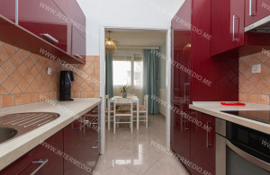 thumb_3499674_7.jpg