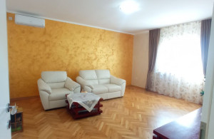 thumb_3503371_6.jpg