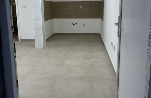 thumb_3505898_6.jpg