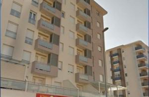 thumb_3508176_blue-and-gold-real-estate-listing-instagram-post.zip---1.jpg