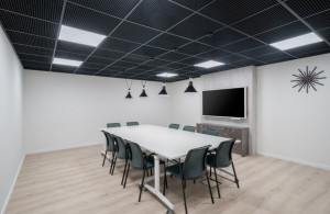 thumb_3511719_regus-large-meeting-room.jpg