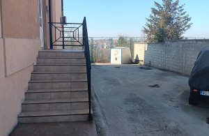 thumb_3512593_10.jpg