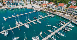 thumb_3512599_marina-.jpg