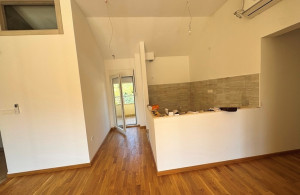 thumb_3519049__montenegro-property-beaitiful-apartment-in-montenegro06.jpg