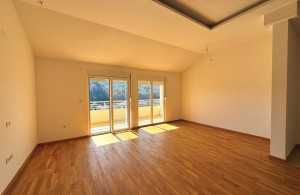 thumb_3519049__montenegro-property-beaitiful-apartment-in-montenegro07.jpg
