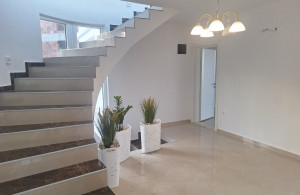 thumb_3525319_vila33.jpg