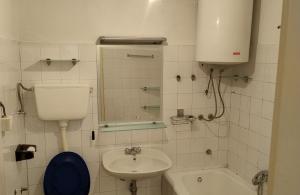 thumb_3528681_dalm10.jpg