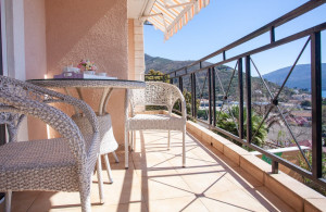 thumb_3528730_happy-montenegro-seaview-house18.jpg