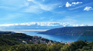 thumb_3530381_herceg-novi-topla-luxstan-03-1740x960-c-center.jpg