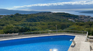 thumb_3530381_herceg-novi-topla-luxstan-04-1740x960-c-center.jpg