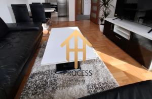 thumb_3534131_blue-and-gold-real-estate-listing-instagram-post.zip---1.jpg