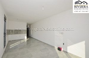 thumb_3534196_ivijera_nekretnine_oglasi_ads_djenovici_herceg_novi_--3-.jpg