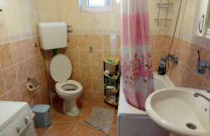 thumb_3537328_14.jpg