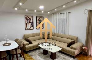 thumb_3538350_blue-and-gold-real-estate-listing-instagram-post.zip---1.jpg