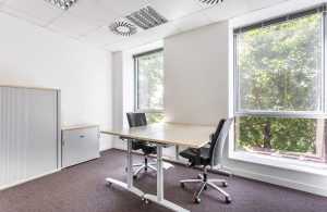thumb_3539217_regus_new-town_1624_belgrade_serbia_executiveoffice.jpg