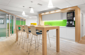 thumb_3539289_regus_lyon_4940_gerland_france_kitchen.jpg