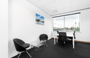 thumb_3539325_lington-square--298--bracknell-uk-office---venture-house.jpg