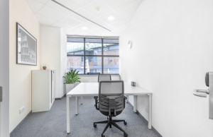 thumb_3541258_regus_kneza-mihaila--3833-_belgrade_serbia_smalloffice.jpg