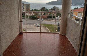 thumb_3542916_15r.jpg