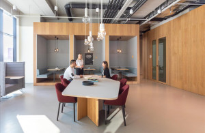 thumb_3542943_spaces_navigatorii_4904_beograd_serbia_communitydesks2.jpg