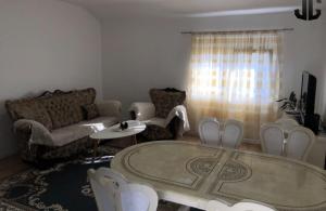 thumb_3544700_forum2.jpg