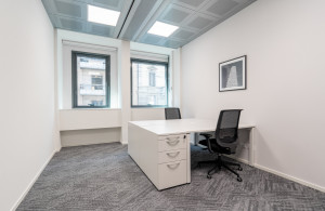 thumb_3544795_regus-milan-via-broletto-5546-milan-italy-small-office-2.jpg