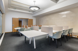 thumb_3544800_regus-stock-exchange-154-vienna-austria-coworking-1.jpg