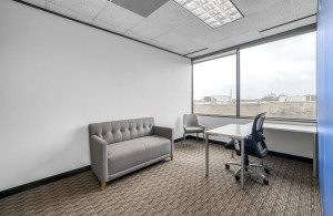 thumb_3544801_wilcrest--3657--houston-usa-office---2500-wilcrest-drive.jpg