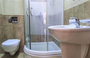 thumb_3547484_8.jpg