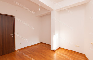 thumb_3547738_9.jpg
