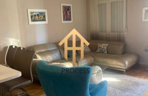 thumb_3551486_blue-and-gold-real-estate-listing-instagram-post.zip---1.jpg