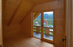 thumb_3552306_prodajem-drvenu-kucu-i-plac-kolasin-23.jpg