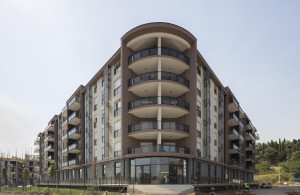 thumb_3552319_rf_mne_apartment_building__ljubovic_vamax_1--copy-.jpg