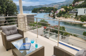 thumb_3554848_croatia-korcula-house-seafront-pool-sale-103-.jpg