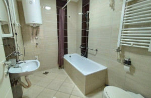 thumb_3556532_6.jpg