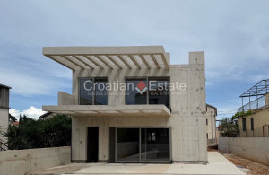 thumb_3558404_tia-brac-villa-under-construction-pool-parking-sale-108-.jpg