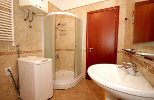thumb_3560125_12.jpg