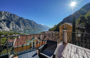 thumb_3560152_apartment-for-sale-in-kotor-bay-1.jpg
