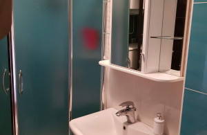 thumb_3560181_10.jpg