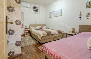 thumb_3561463_5.jpg