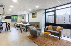 thumb_3565162_meridian-business-park-5833-leicester-uk-business-lounge.jpg