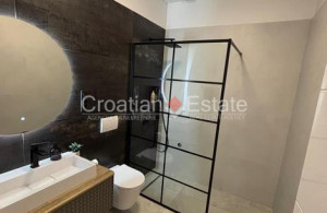 thumb_3565206_croatia-split-znjan-flat-sea-view-loggias-sale-114-.jpg