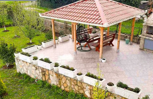 thumb_3566302_summer_house_from_above.jpg